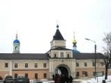 Парадные ворота монастыря